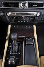 Lexus GS250 2012 года